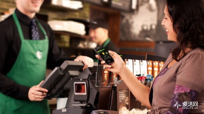 Starbucks-Mobile-Payment-In-Store