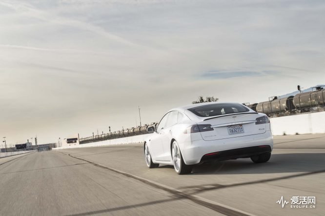 2017 Tesla Model S P100D. (Photo By, Brian Brantley/Brian Brantley Media, ©2017)