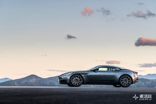 More on http://overboost.today/catalog/aston-martin/db11-2016/
