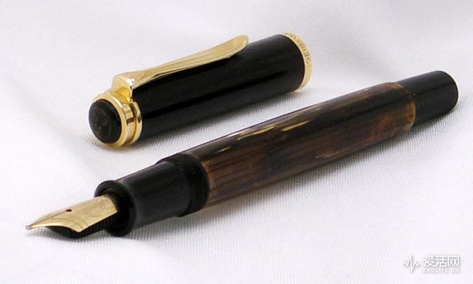 PELIKAN_M400_SOUVERAN_Tortoise_Fountain_Pen_3