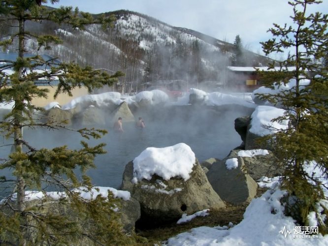 chena-hot-springs-resort-alaska2-e1430347295987