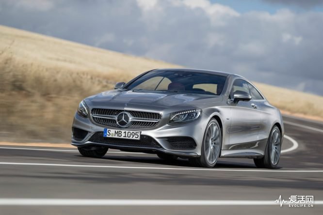 Facelifted-Mercedes-SClass-Coupe-Cabrio-Frankfurt-1