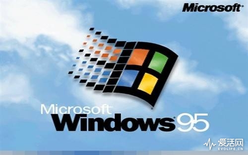 微软做了件毛衣 印花是经典的windows95标志