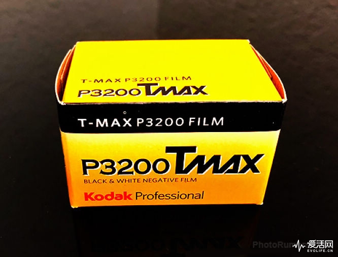 Kodak-Professional-T-MAX-P3200-film