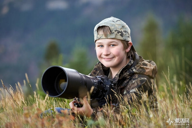 Josiah-Launstein-age-10-in-the-field-1200px