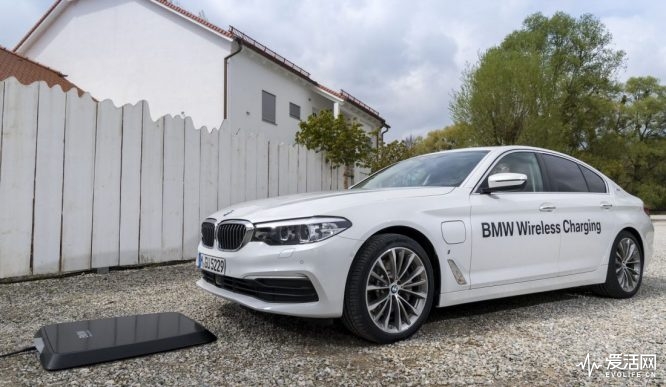 BMW-530e-iPerformance-61-1100x640