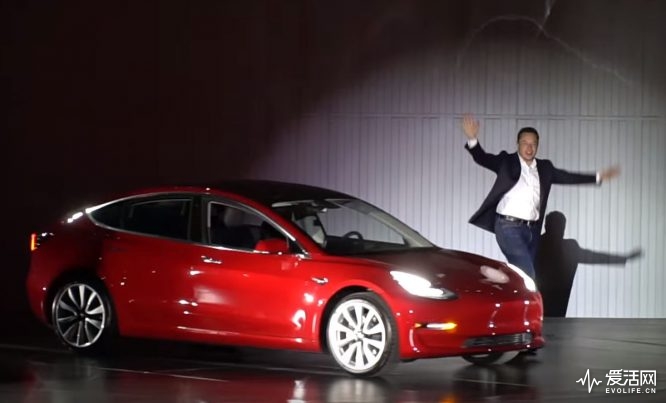 Tesla-Model-3-Event-Musk