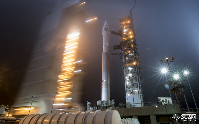 The mobile service tower at SLC-3 is rolled back to reveal the United Launch Alliance (ULA) Atlas-V rocket with the NASA InSight spacecraft onboard, Friday, May 4, 2018, at Vandenberg Air Force Base in California. InSight, short for Interior Exploration using Seismic Investigations, Geodesy and Heat Transport, is a Mars lander designed to study the "inner space" of Mars: its crust, mantle, and core. Photo Credit: (NASA/Bill Ingalls)