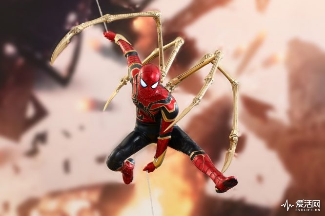 hot-toys-avengers-infinity-war-spider-man-01