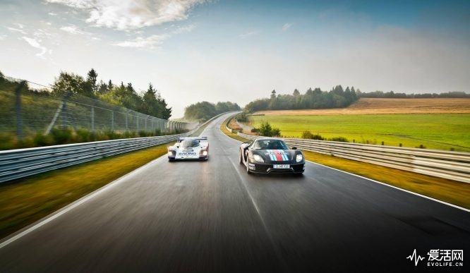 Porsche-956-vs-Porsche-918