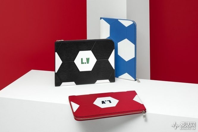 louis-vuitton-fifa-2018-world-cup-leather-accessories-06-666x444
