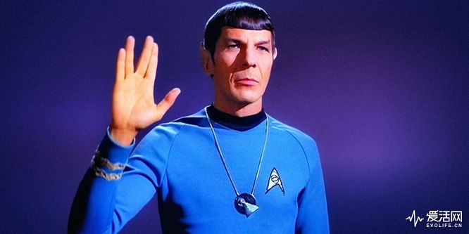 spock-vulcan-salute-star-trek