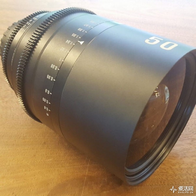 Samyang-anamorphic-cinematographic-lens1