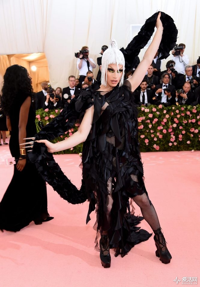 aquaria-met-gala-2019