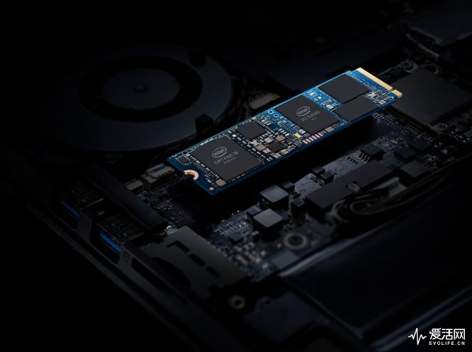 Intel in April 2019 introduced Intel Optane memory H10 with solid-state storage. The device combines the responsiveness of Intel Optane technology with the storage capacity of Intel Quad Level Cell (QLC) 3D NAND technology in an M.2 form factor. (Credit: Intel Corporation)