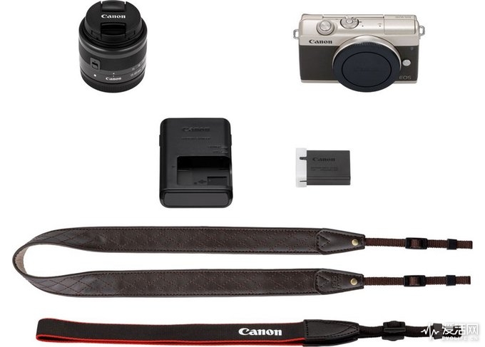 Canon-EOS-M200-limited-edition-gold-kit-3