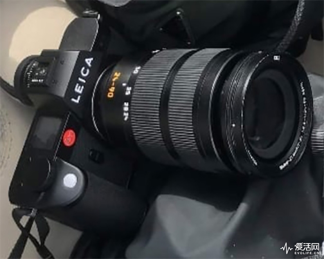 Leica-SL2-mirrorless-camera-4