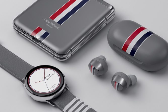 https---hypebeast.com-wp-content-blogs.dir-4-files-2020-02-samsung-unpacked-galaxy-z-flip-thom-browne-2